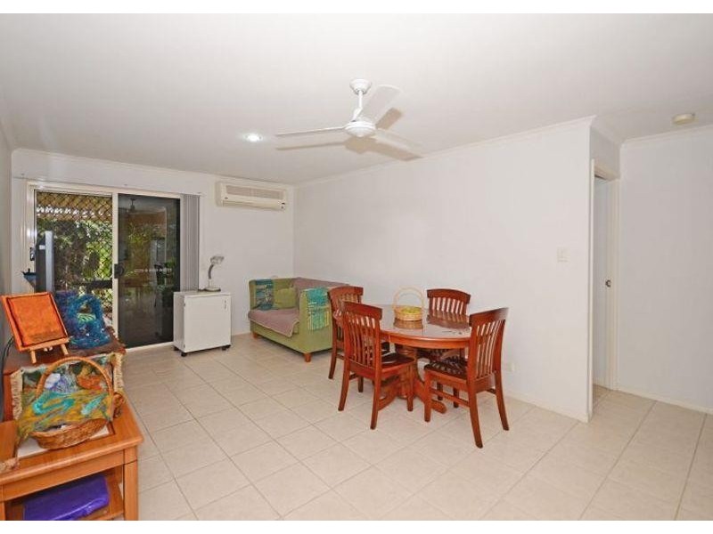 24 Jonwest Close, Torquay QLD 4655