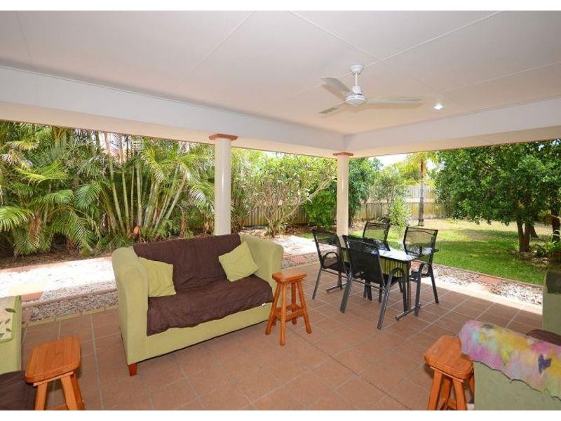 24 Jonwest Close, Torquay QLD 4655