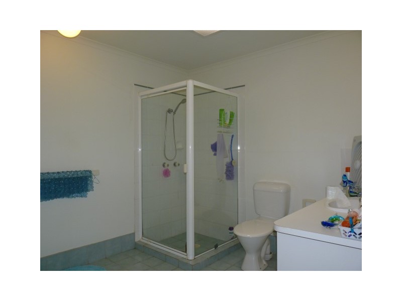17/222 Torquay Terrace, Torquay QLD 4655
