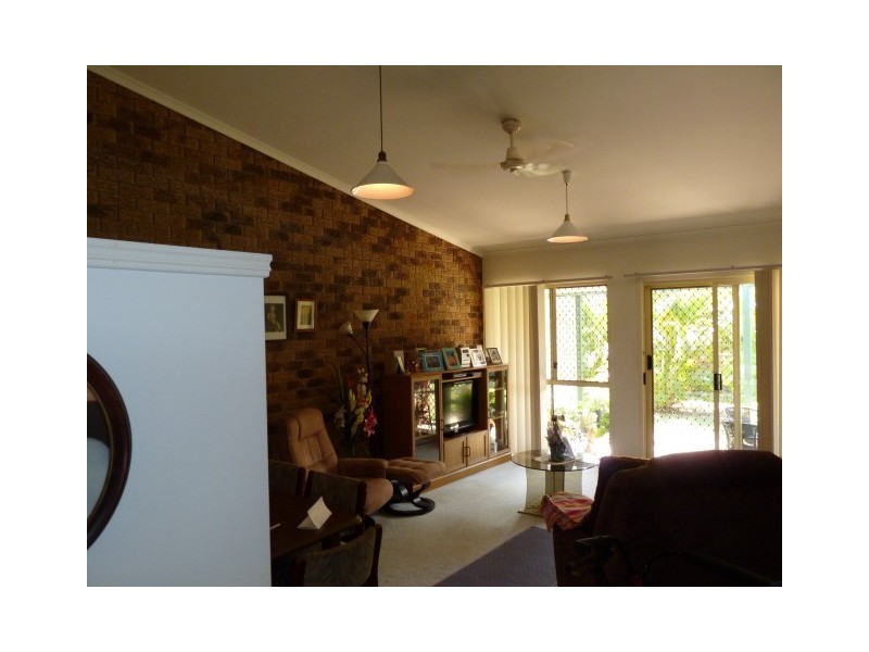 17/222 Torquay Terrace, Torquay QLD 4655