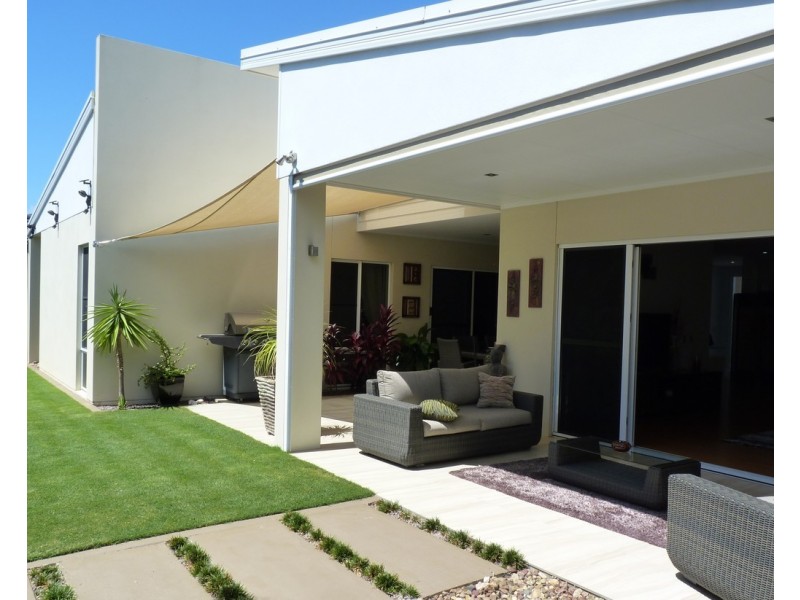 63 Royal Drive, Kawungan QLD 4655