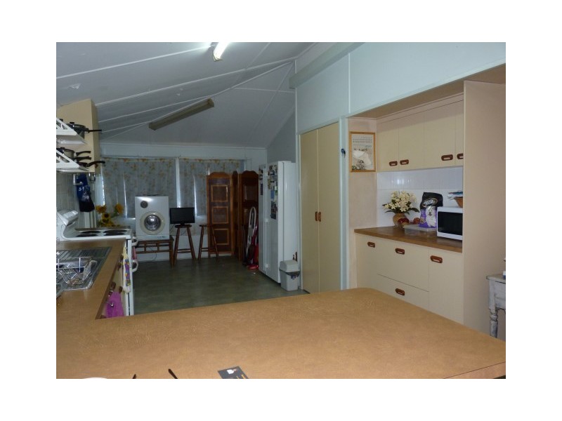 204 Esplanade, Pialba QLD 4655
