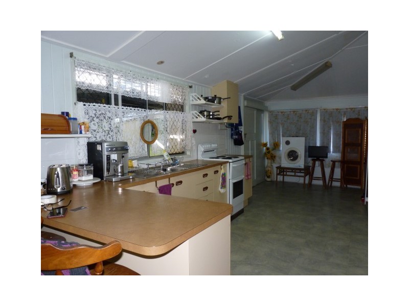 204 Esplanade, Pialba QLD 4655