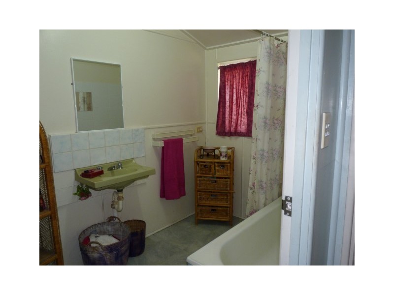 204 Esplanade, Pialba QLD 4655