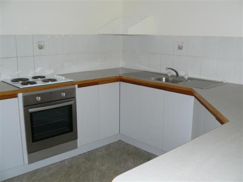 144 Bideford St, Torquay QLD 4655