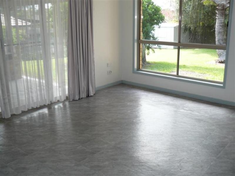 144 Bideford St, Torquay QLD 4655