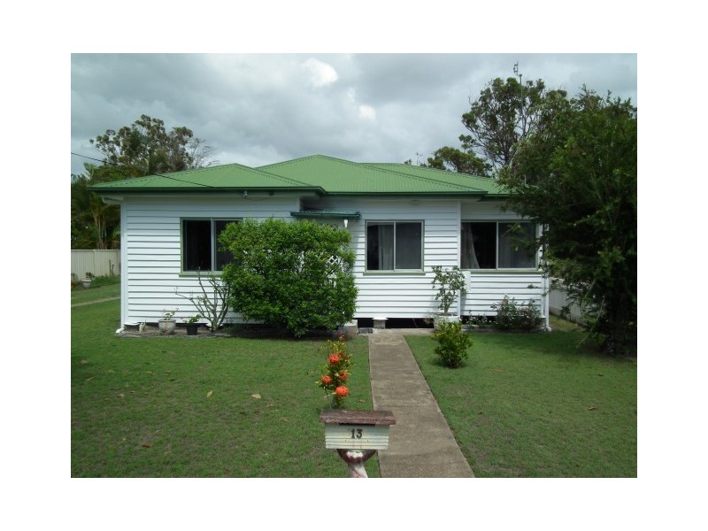 13 Beach Road, Pialba QLD 4655