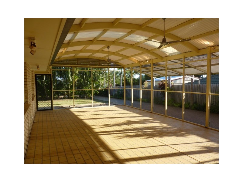 17 McLiver Street, Kawungan QLD 4655