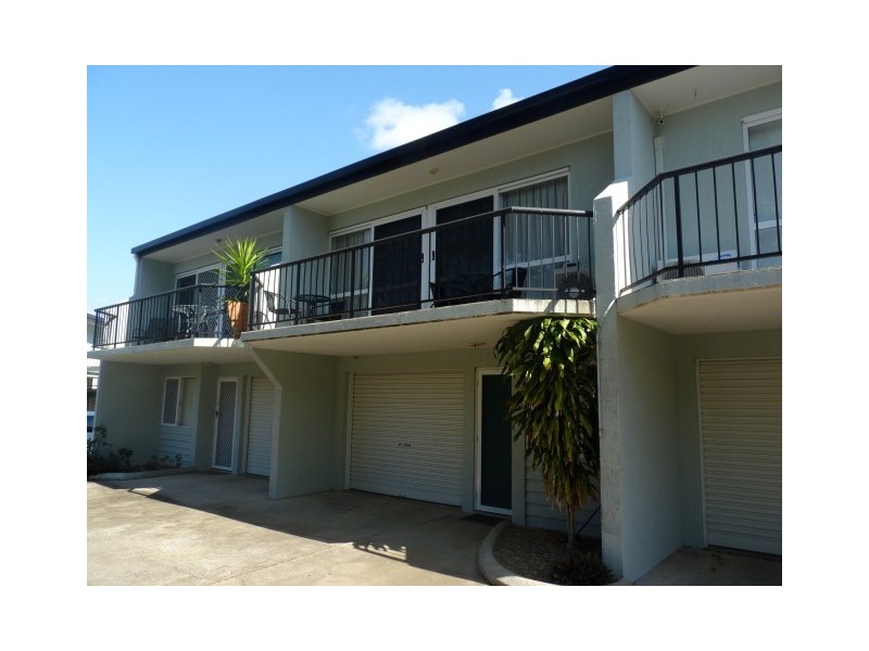 3/404 Esplanade, Torquay QLD 4655