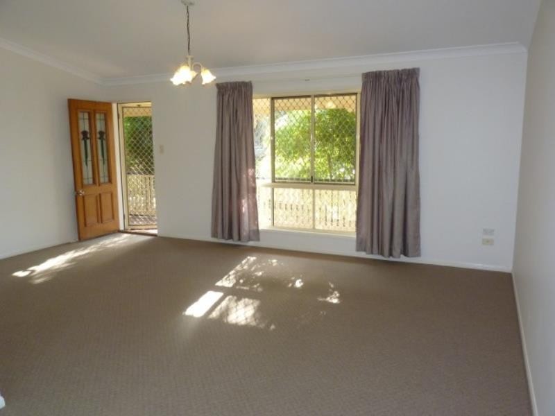 12 Sager Court, Torquay QLD 4655