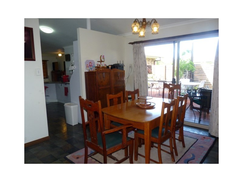 5 San Bromista Court, Urangan QLD 4655