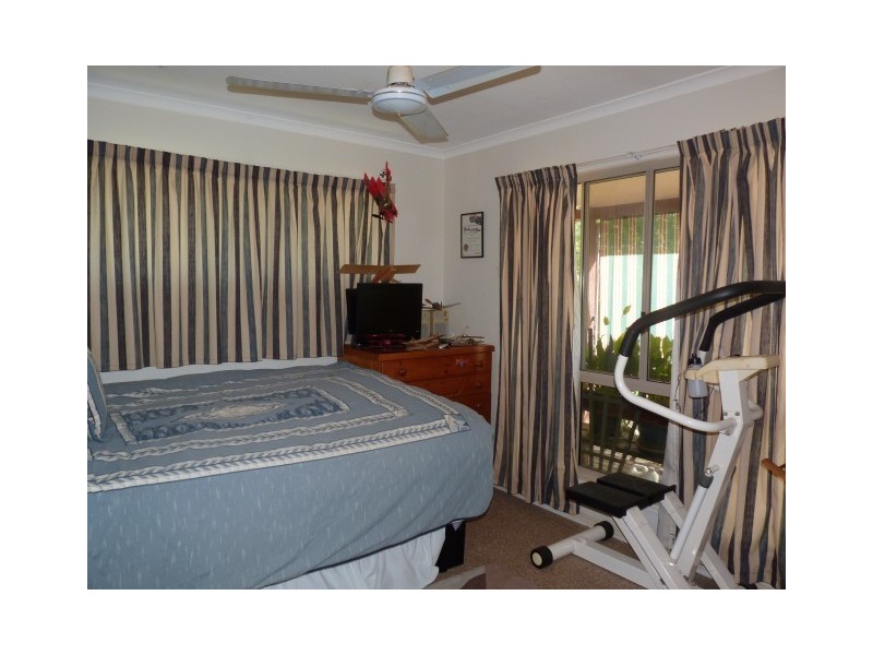 5 San Bromista Court, Urangan QLD 4655