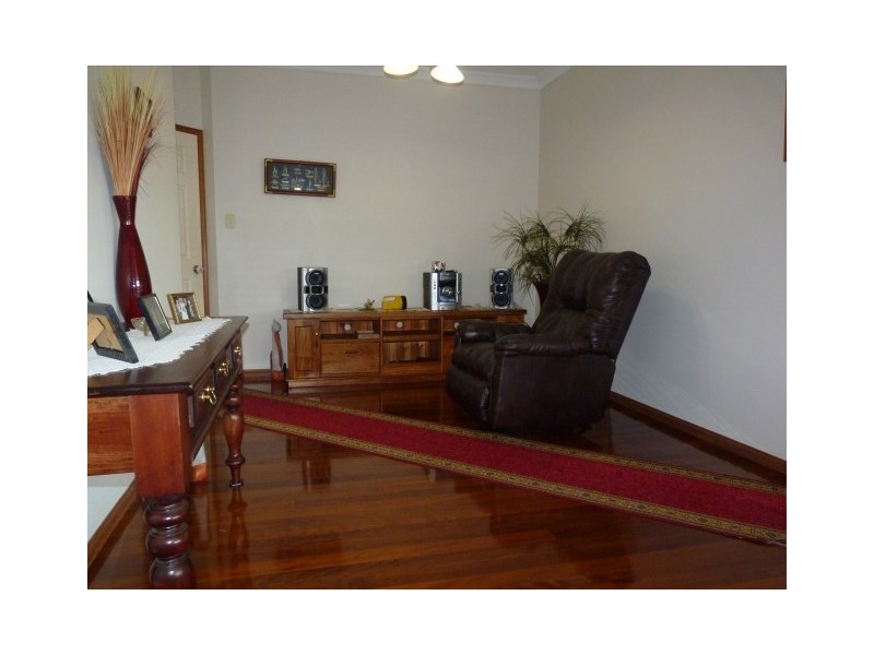 8 Hoberg Court, Kawungan QLD 4655