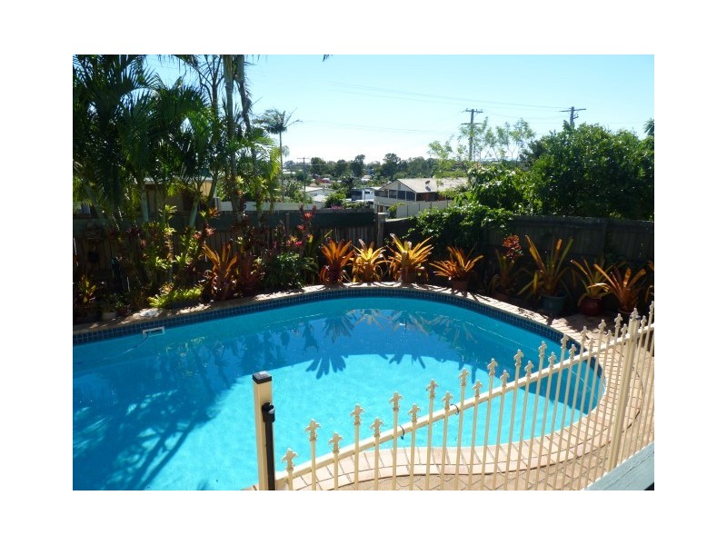 8 Hoberg Court, Kawungan QLD 4655