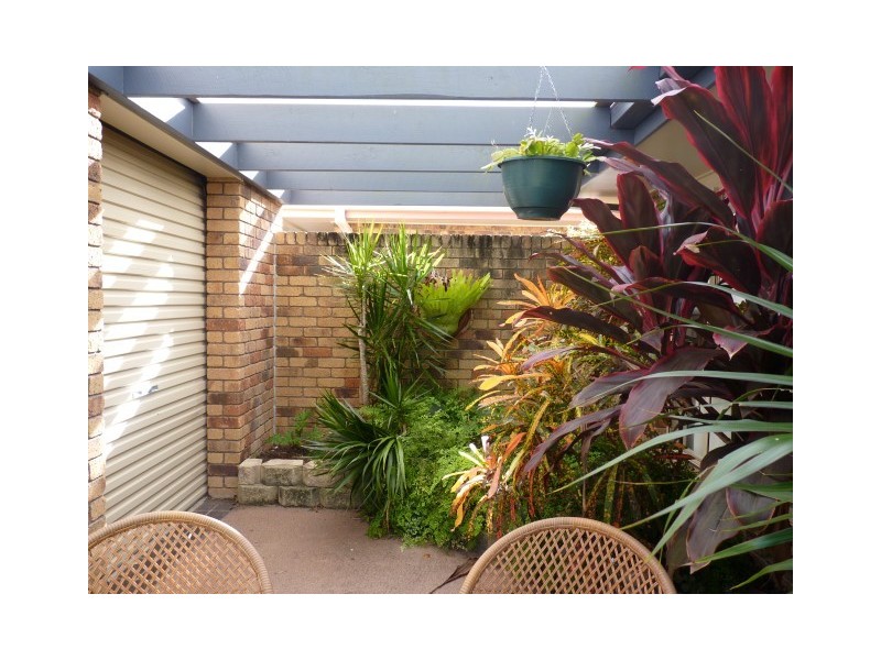 3 Woodland Close, Torquay QLD 4655