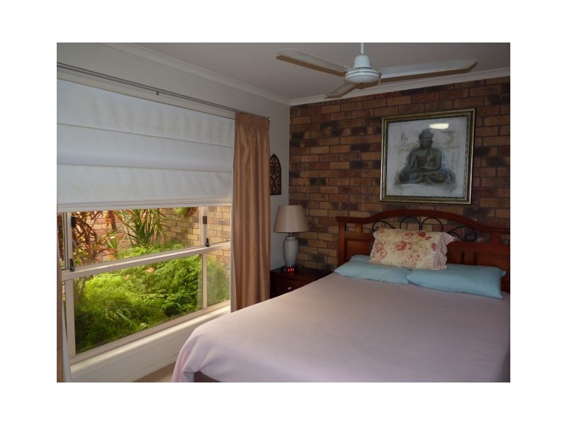 3 Woodland Close, Torquay QLD 4655