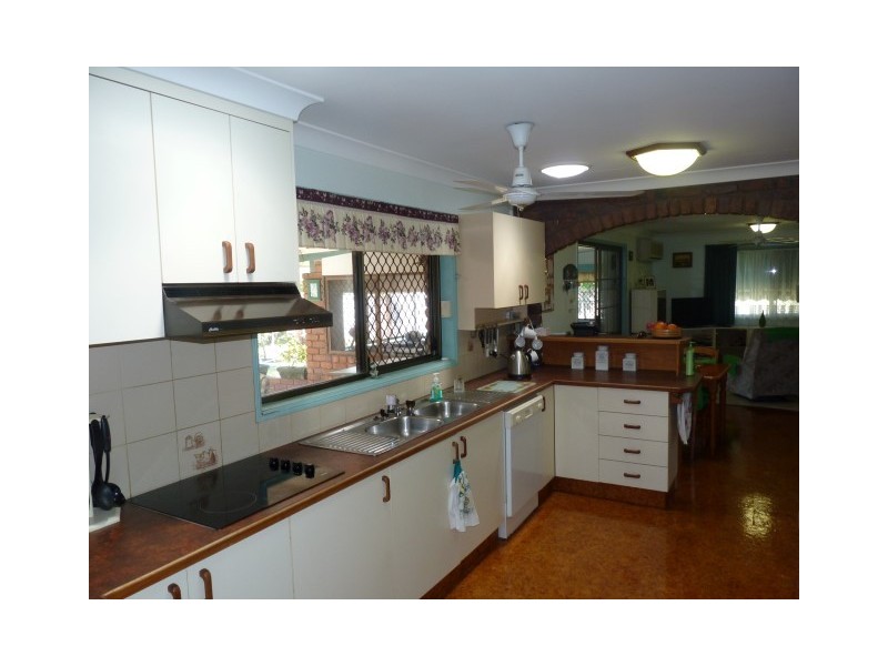 6 Eugenia Way, Kawungan QLD 4655