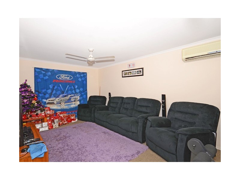 27 Sharyn Court, Point Vernon QLD 4655