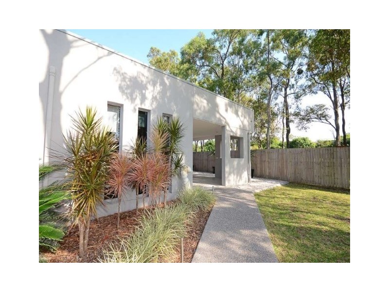 43 Lyons Street, Point Vernon QLD 4655