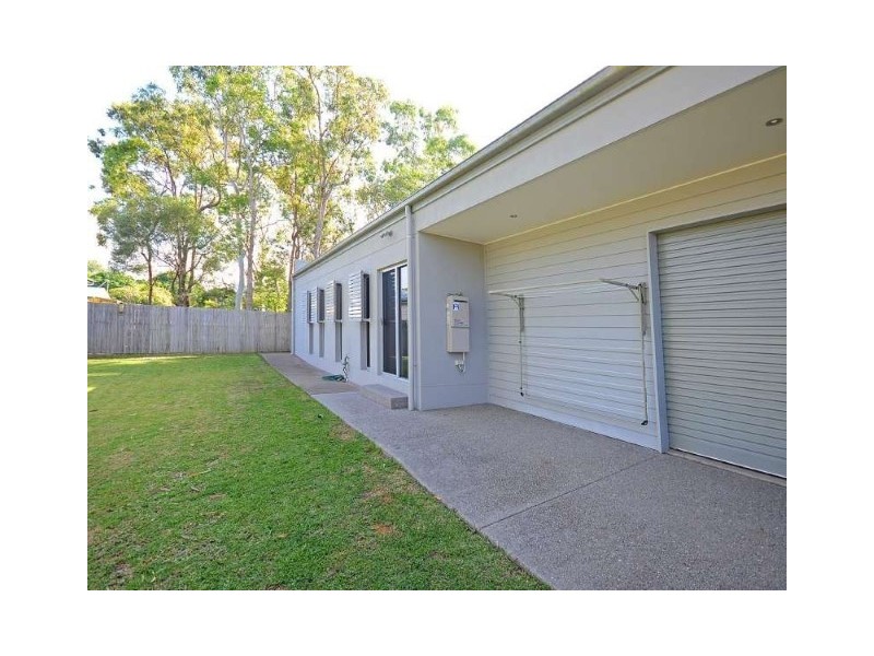 43 Lyons Street, Point Vernon QLD 4655