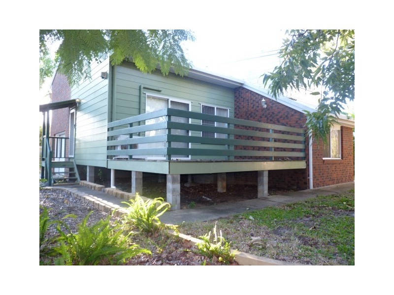 14 Skinner Crescent, Urangan QLD 4655