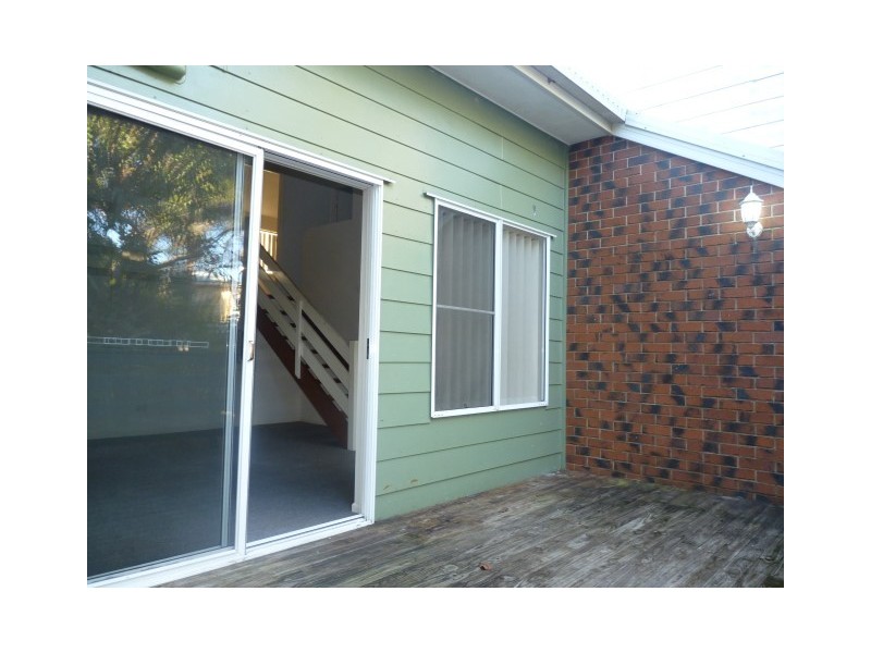 14 Skinner Crescent, Urangan QLD 4655