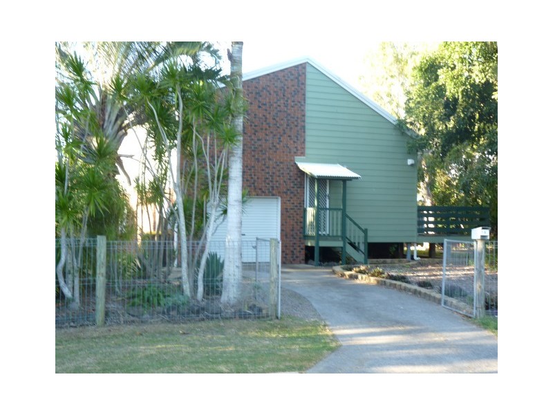 14 Skinner Crescent, Urangan QLD 4655
