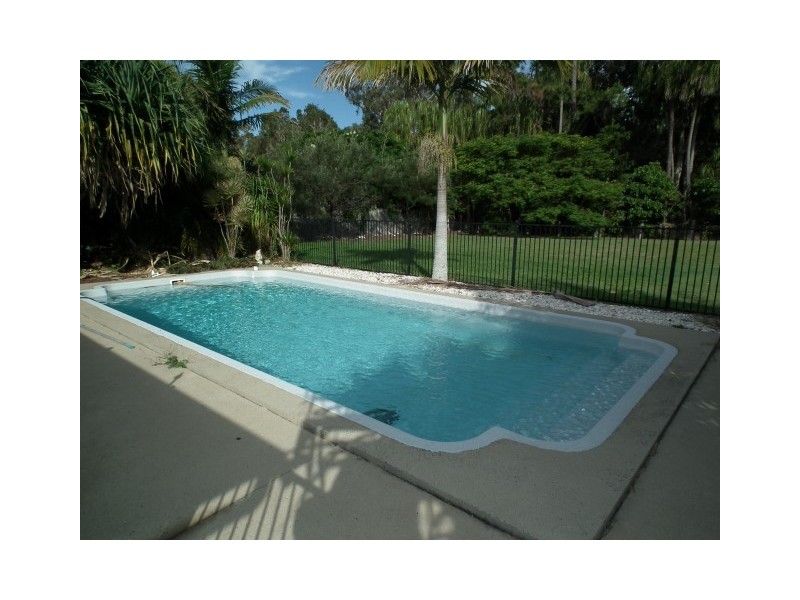 37 Seahorse Circuit, Dundowran Beach QLD 4655