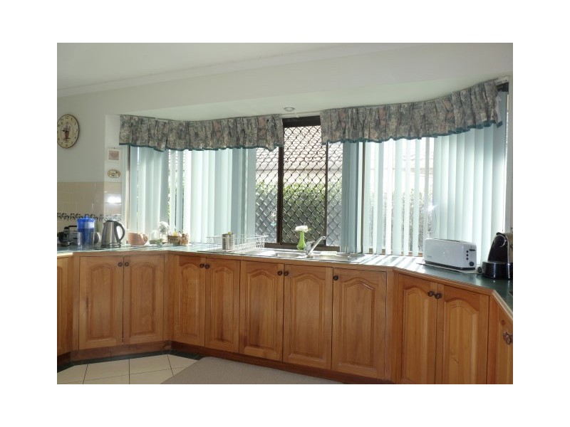 11 Mackay Drive, Kawungan QLD 4655