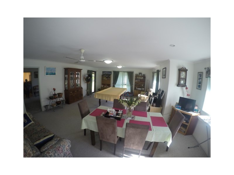 11 Mackay Drive, Kawungan QLD 4655