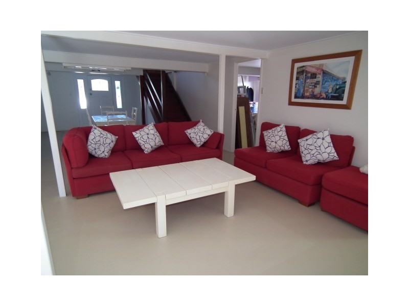 13 Thomas Street, Pialba QLD 4655