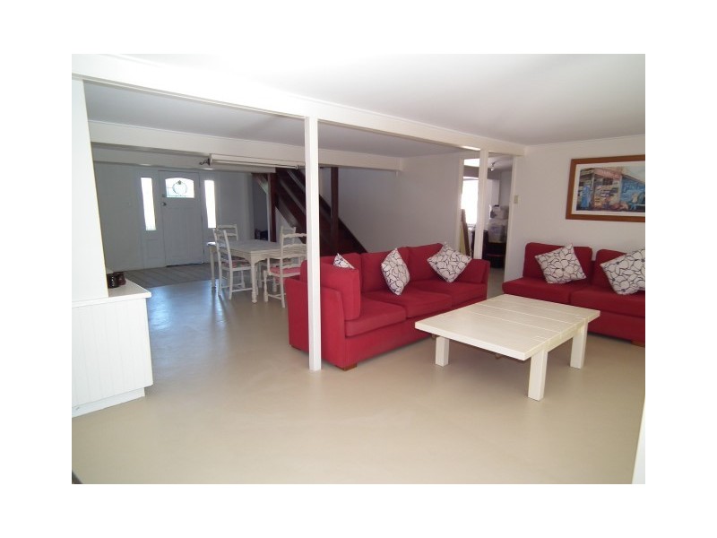 13 Thomas Street, Pialba QLD 4655