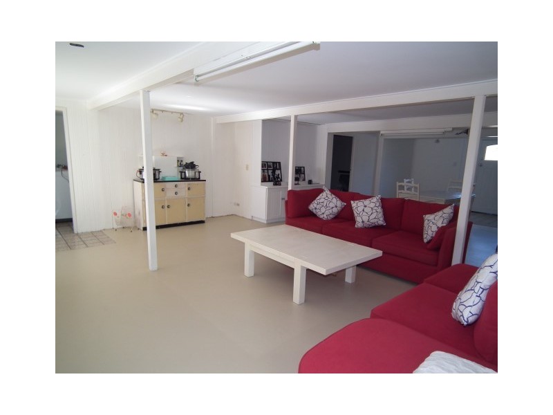 13 Thomas Street, Pialba QLD 4655