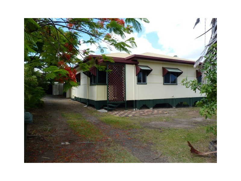 16 Mary Street, Scarness QLD 4655