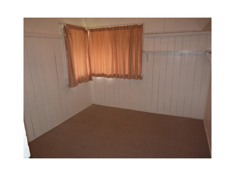 16 Mary Street, Scarness QLD 4655