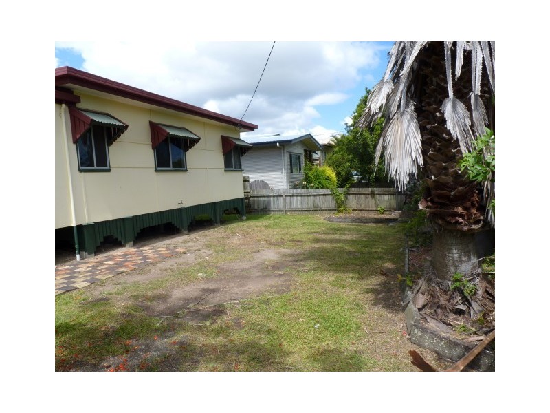 16 Mary Street, Scarness QLD 4655