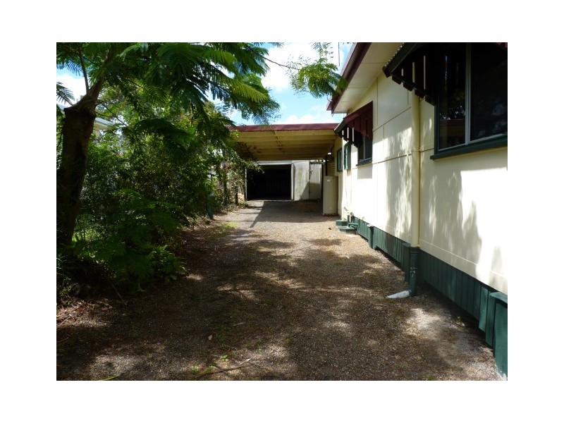 16 Mary Street, Scarness QLD 4655