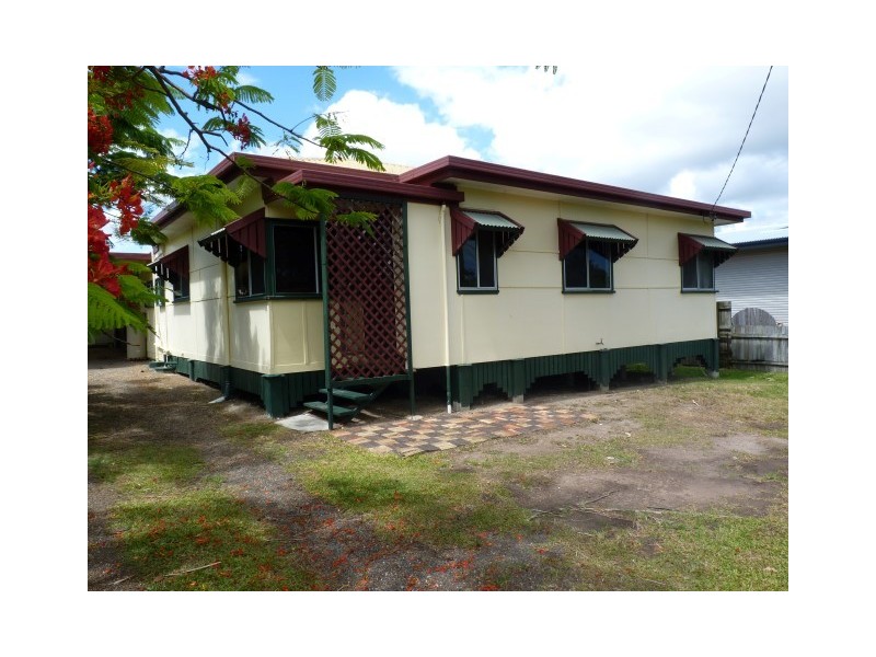 16 Mary Street, Scarness QLD 4655