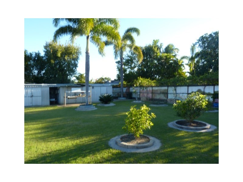 45 Moolyyir Street, Urangan QLD 4655