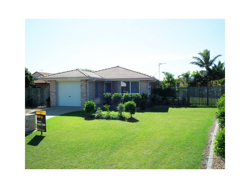 15 Elliot Court, Eli Waters QLD 4655