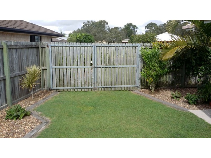 15 Elliot Court, Eli Waters QLD 4655