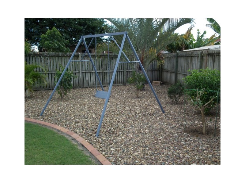 15 Elliot Court, Eli Waters QLD 4655