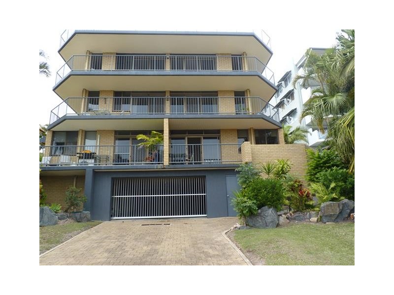 1/242 Esplanade, Pialba QLD 4655