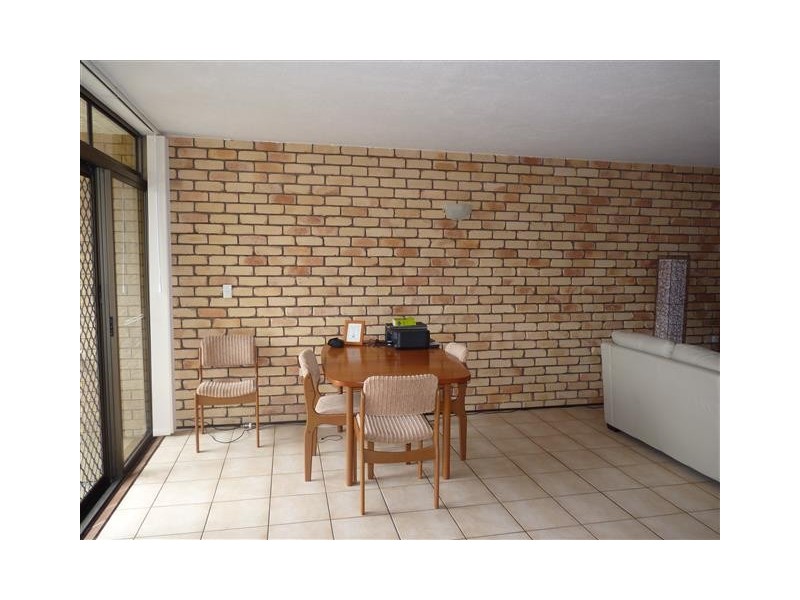 1/242 Esplanade, Pialba QLD 4655
