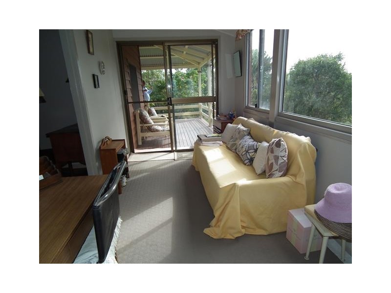 25 Barnett Road, Takura QLD 4655