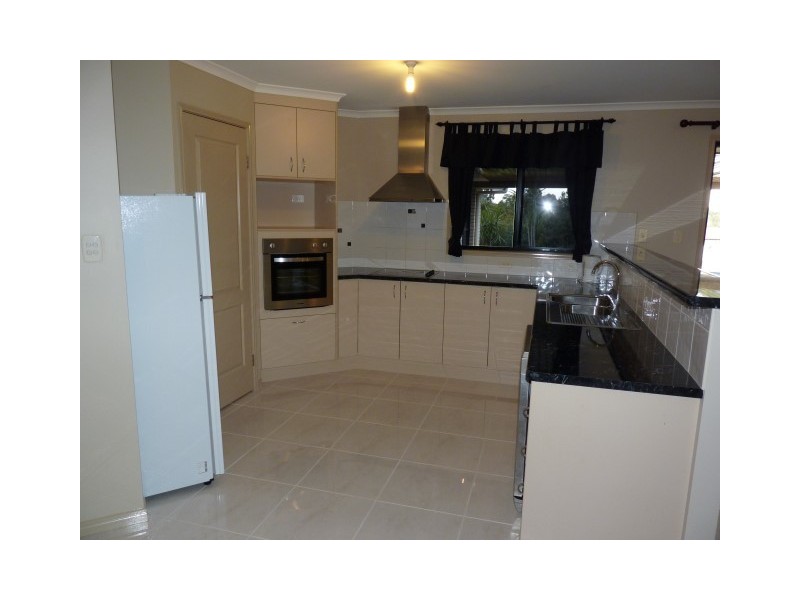 12 Mac Stocks Drive, Dundowran Beach QLD 4655