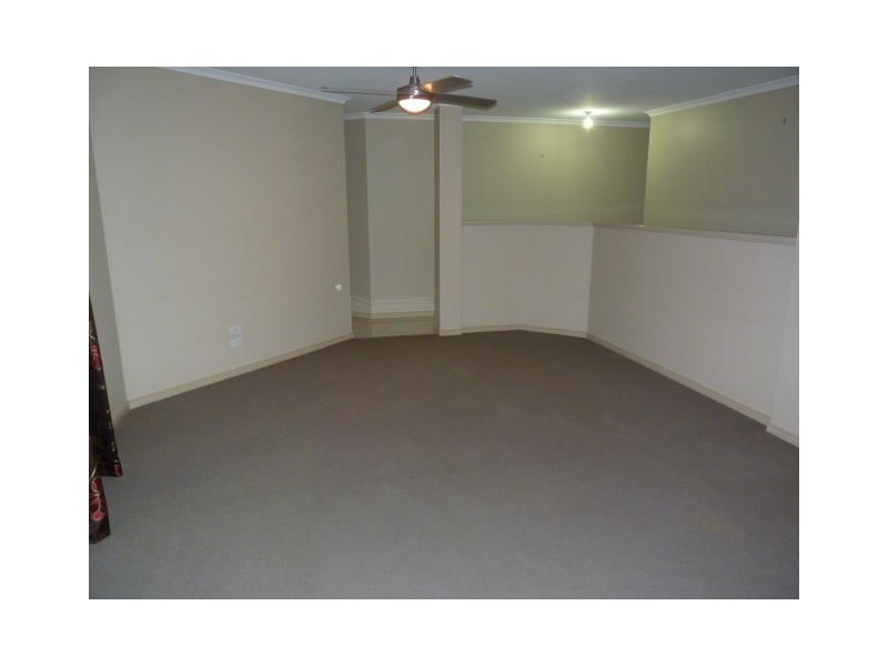 12 Mac Stocks Drive, Dundowran Beach QLD 4655