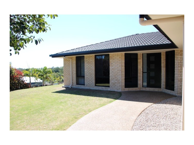 12 Mac Stocks Drive, Dundowran Beach QLD 4655