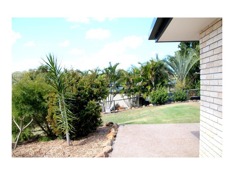 12 Mac Stocks Drive, Dundowran Beach QLD 4655