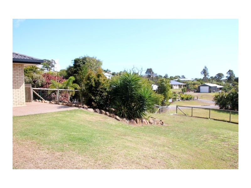 12 Mac Stocks Drive, Dundowran Beach QLD 4655